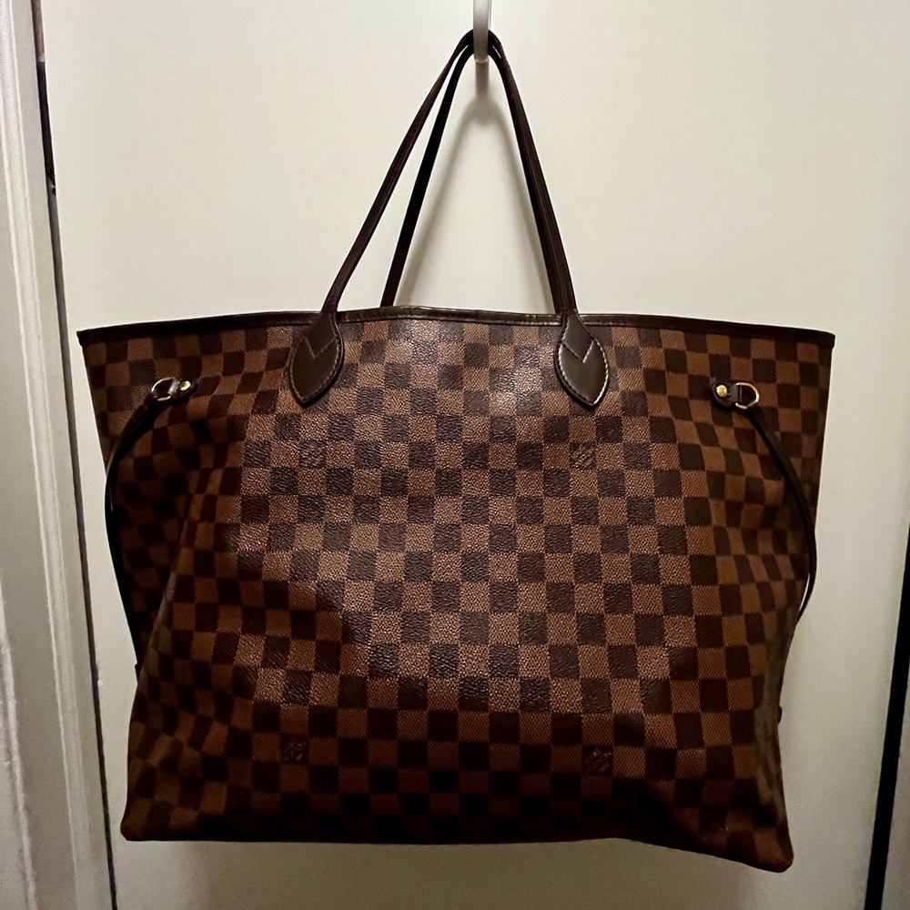 Well loved Neverfull GM Damier Ebene